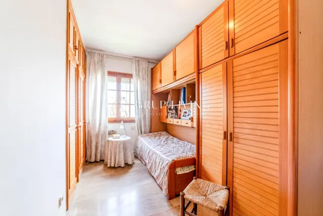ELEGANTE CASA ESQUINERA DE ESTILO INGLÉS CON VISTAS AL MAR — 21