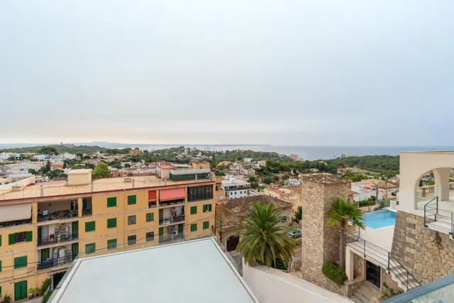 Tríplex con vistas al mar en Génova, Palma — 2
