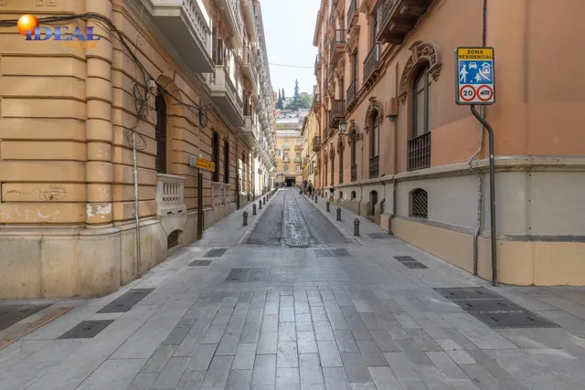 Edificio en venta completo junto a Gran Vía- Bajo Albaicín — 34