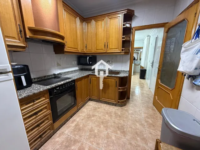Espectacular casa pareada reformada en san vicente del raspeig: 142m2, 5 dormitorios, patio y terraza con solárium — 25