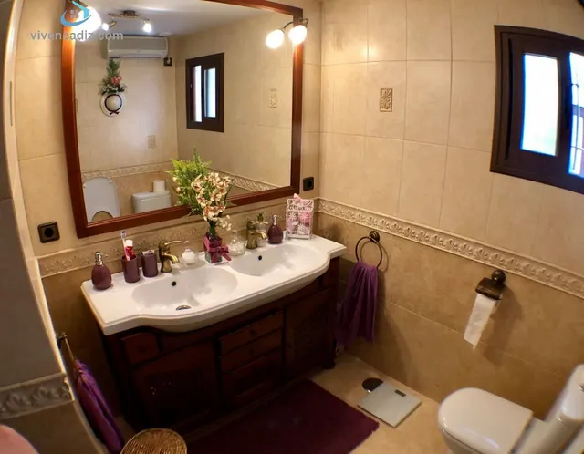 AMPLIA VIVIENDA CON ASCENSOR - ZONA CENTRO — 13