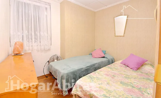 Precioso ático dúplex, impecable y luminoso, todo amueblado y en pleno centro histórico — 17