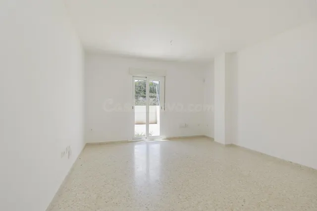 CASA ADOSADA VPO EN ALQUIFE – AMPLITUD, TRANQUILIDAD Y UNA G - foto 2