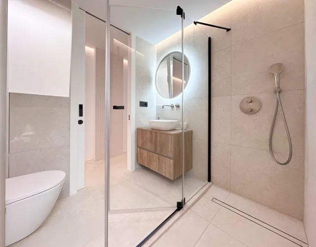 Vivienda de diseño reformada junto al Paseíto Ramiro a pasos de la playa — 10