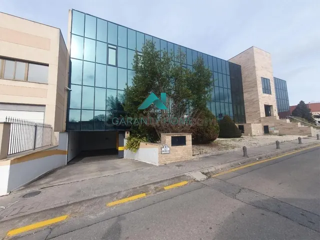 Oficina en venta en Chana - Encina, Granada — 2