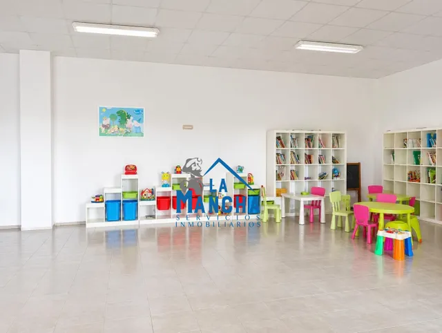 *950€ al mes* inmobiliaria la mancha alquila piso facultad de medicina de Albacete — 27