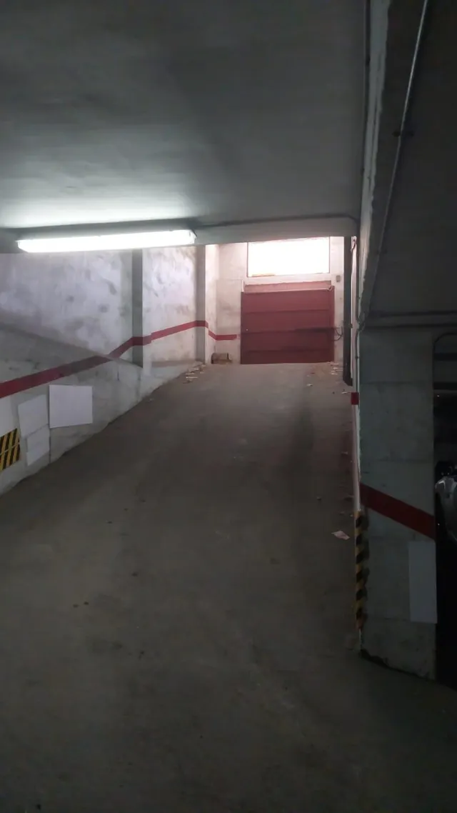 SE VENDE  PLAZA DE GARAJE CERCA DE HOSPITAL — 15
