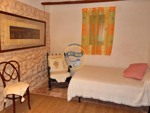 EXCLUSIVA VILLA EN COCENTAINA CON GRAN PARCELA Y BONITA PISCINA. — 32