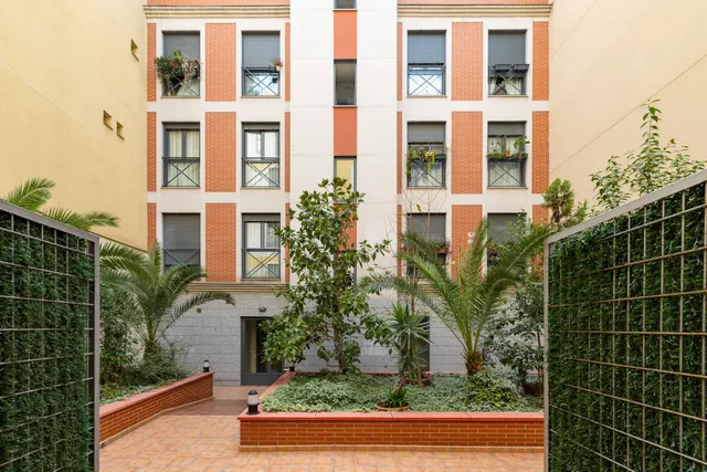 Una vivienda amplia y bien distribuida en Antón Martín — 20