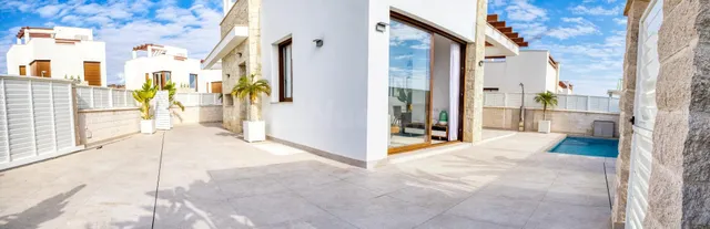 Villa de 3 habitaciones con solarium y piscina privada en Ve - foto 5