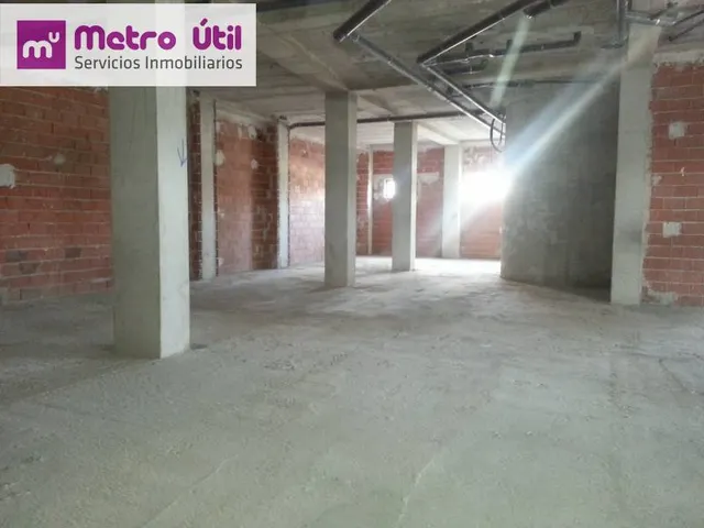 LOCALES COMERCIALES EN ZONAS NUEVAS EN ALQUILER — 3