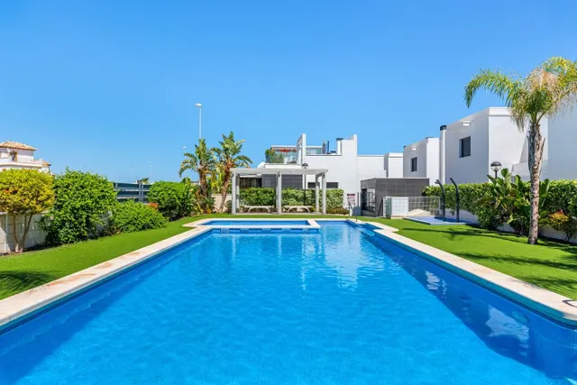 BUNGALOW DE 2 DORMITORIOS 2 BAÑOS EN ORIHUELA COSTA ( ALICAN - foto 5