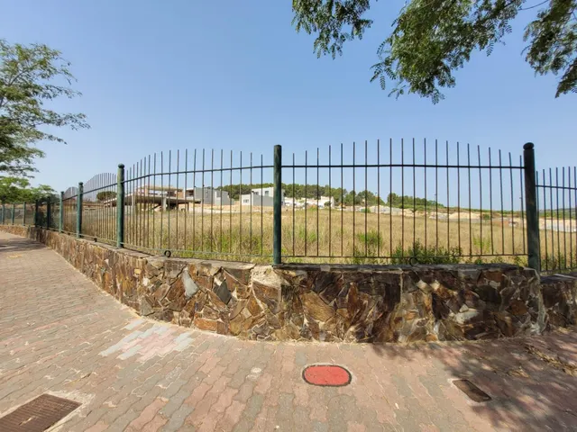 Terreno edificable con proyecto y permiso de obra vigente en Sant Esteve Sesrovires — 8