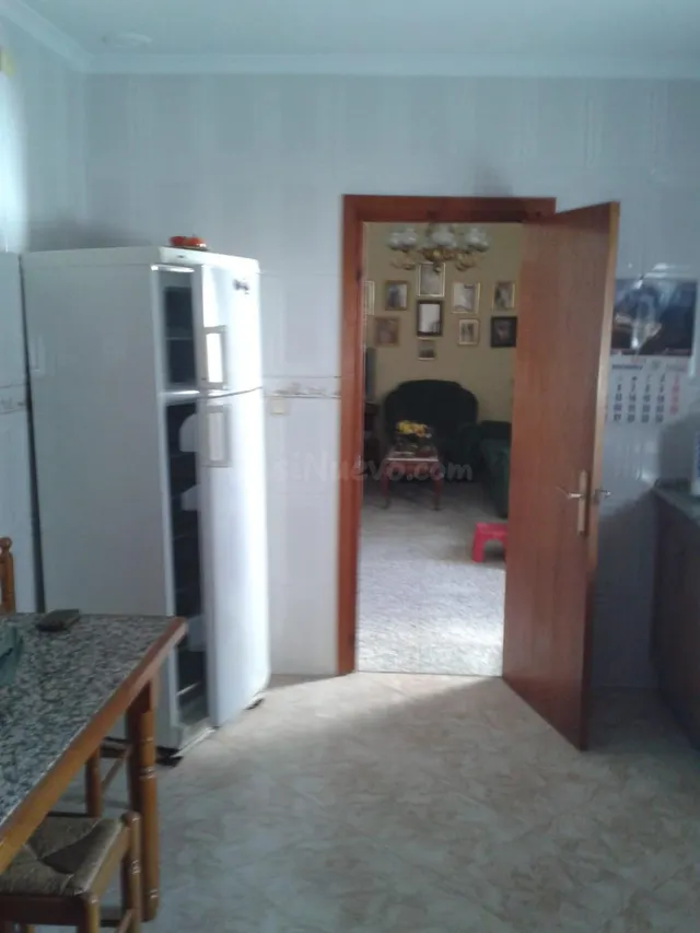 SE VENDE CASA EN BUENA ZONA - foto 3
