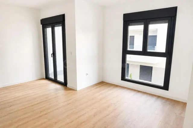 Piso moderno con terraza, piscina en la azotea y garaje al l - foto 2