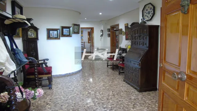 Sensacional villa en urbanización Santa Bárbara. / HH Asesores inmobiliarios. — 22