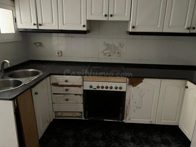 Piso en venta de 3 dormitorios en Tarragona Capital - foto 5