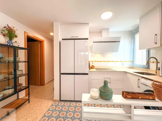 Apartamento de 2 dormitorios con patio, garaje y trastero en Ronda Sur — 17