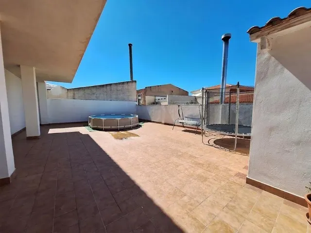 Gran casa familiar en el centro de Pinoso con garaje excepcional y posibilidades para crear tu propio negocio — 7