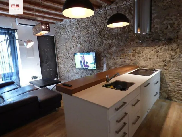 PRECIOSA CASA REFORMADA EN PALAMOS CENTRO — 9