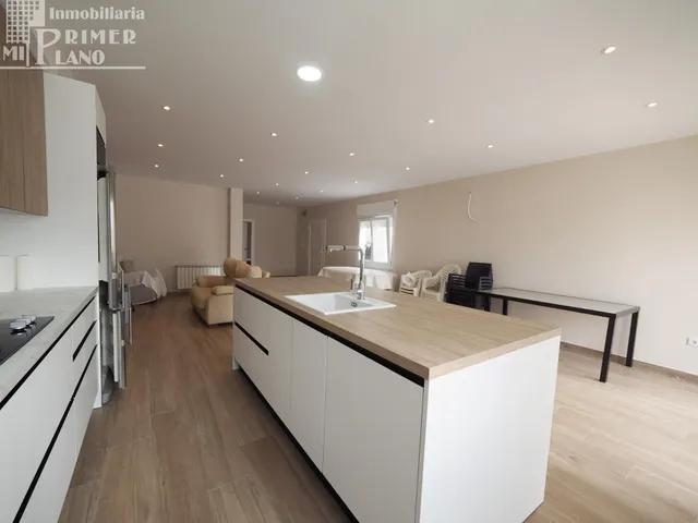 Espectacular Casa Tipo Chalet con Piscina Privada en Tomelloso — 13