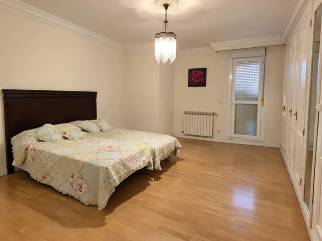 VENTA DE ESPECTACULAR ÁTICO EN PLENO CENTRO DE ESTEPONA — 2