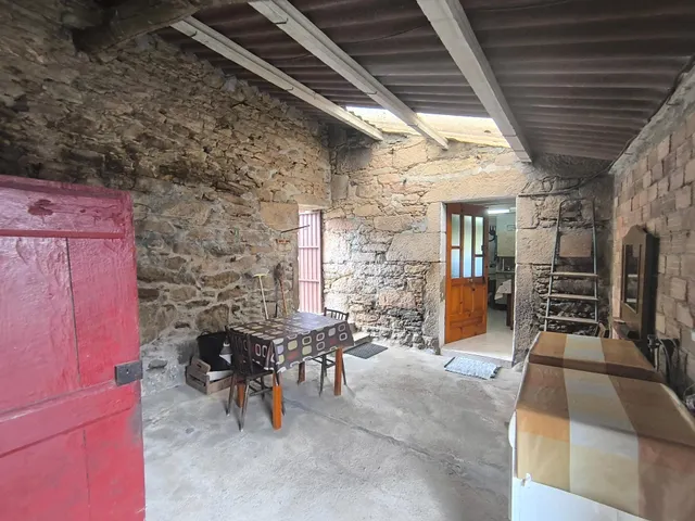 CASA DE PIEDRA EN LAMPAI — 20