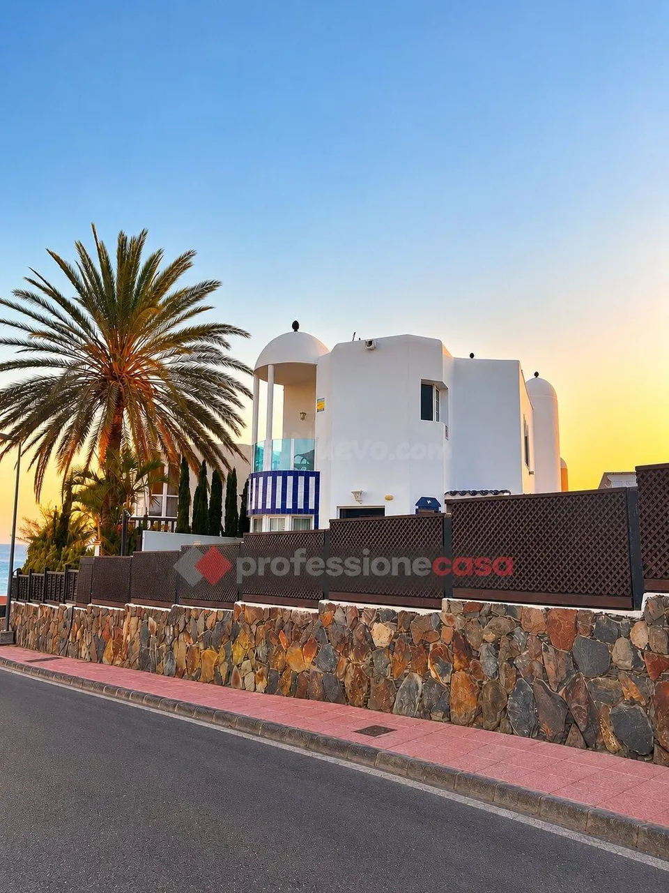 Villa exclusiva en San Agustín con piscina, jacuzzi, sauna y vistas al mar