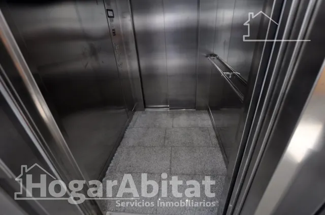 GRAN ÁTICO SEMINUEVO EN RESIDENCIAL CON GARAJE Y PISCINA — 33