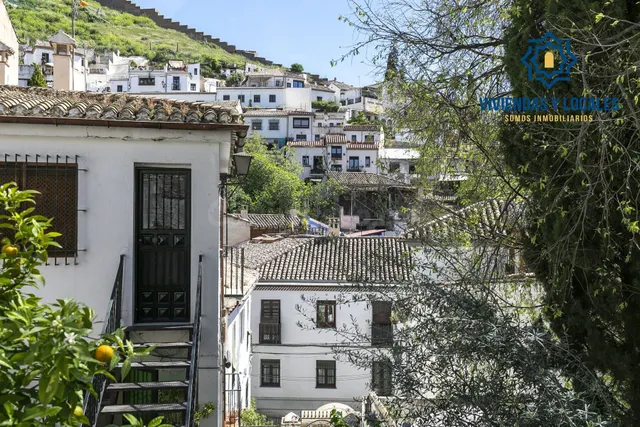 Pieza singular en Cuesta del Chapiz, el corazón del Albaicín. — 5