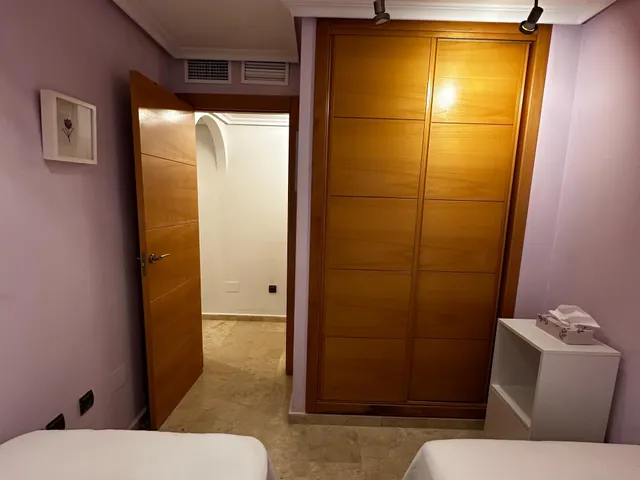 Piso renovado a pocos metros de la playa en la mejor área de Guardamar del Segura. — 22