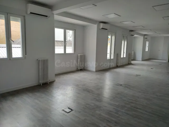 Oficina 120m² en alquiler - Trafalgar