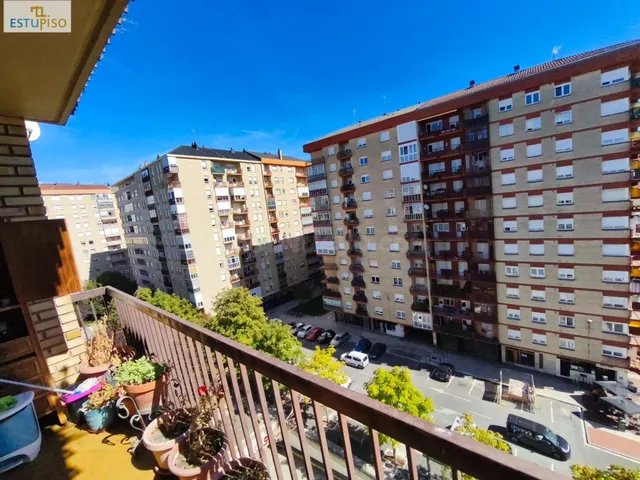 6º PISO - PLAZA PEPE UBIS esquina Polvorin - 113m2 - 2 Terrazas-3 hab.-Cocina-Salón-2 baños - Garaje opc. — 3