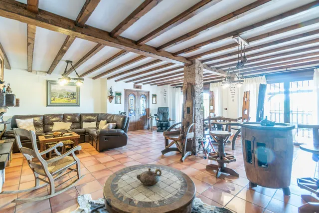 PRECIOSO CHALET EN CERRO DEL ORO-CENES DE LA VEGA — 19