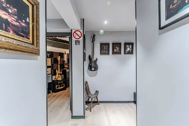 Loft dúplex de autor con estudio de grabación profesional en Opañel, el nuevo Soho de Madrid. — 34