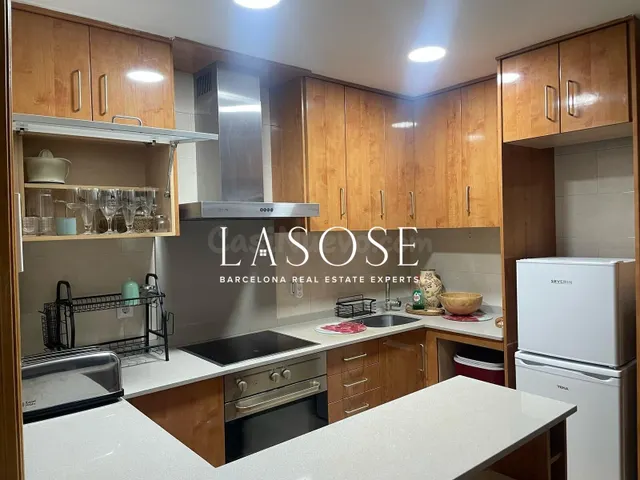 Apartamento amueblado de dos dormitorios en alquiler al lado - foto 2