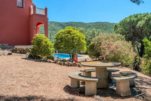 CHALET CON LICENCIA TURÍSTICA Y PISCINA PRIVADA - CALONGE — 4