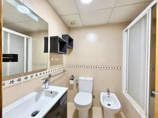 Vivienda en carretera de agost de san vicente con 3 dormitorios, garaje, trastero, patio y balcon — 5