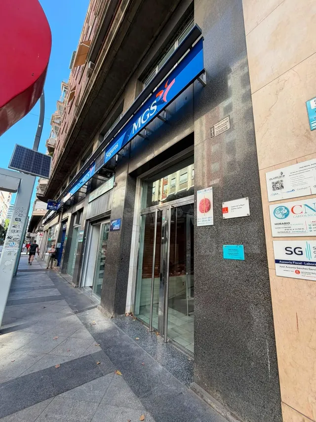Piso reformado de 2 dormitorios en Gran Vía