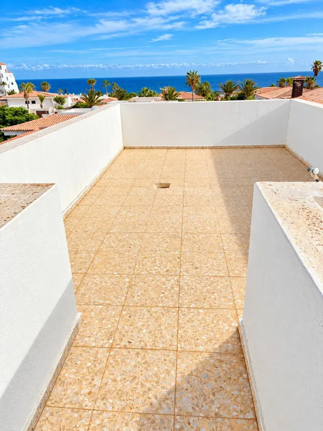 Casa independiente con vistas al mar y al Teide, garaje dobl - foto 2