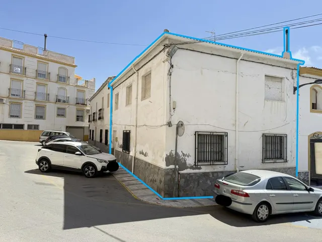 Casa con Potencial de Doble Vivienda - foto 4