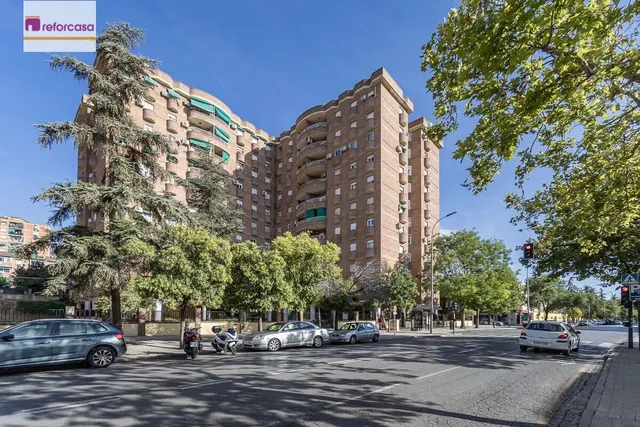 PISO CON GARAJE EN AV. PULIANAS — 32