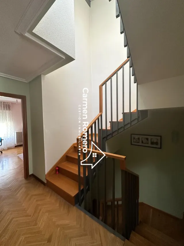 ADOSADO EN VENTA  EN VILLAMAYOR. URB. PIEDRA DORADA — 26