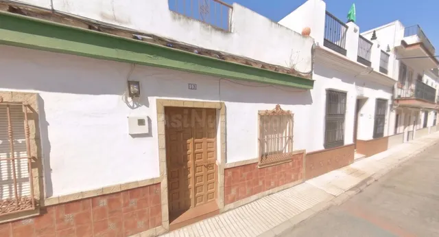Inmueble Ocupado-Sin Posesión. Casa en venta en Guillena (Se