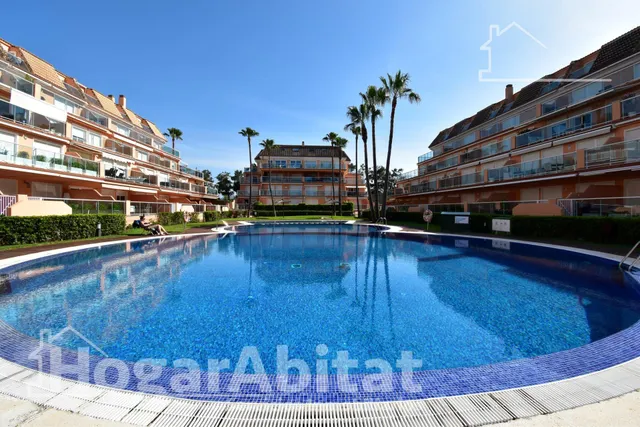¡EN PRIMERA LÍNEA DE PLAYA! LUMINOSO EN RESIDENCIAL CON PISCINA Y GARAJE — 28