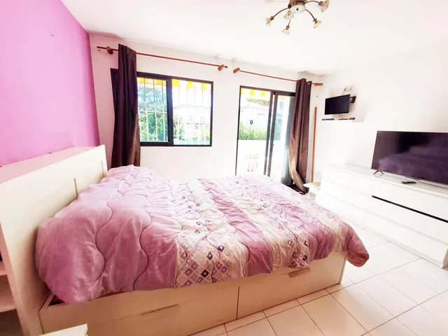 Casa Adosada con Gran Potencial a Pasos de la Playa — 16