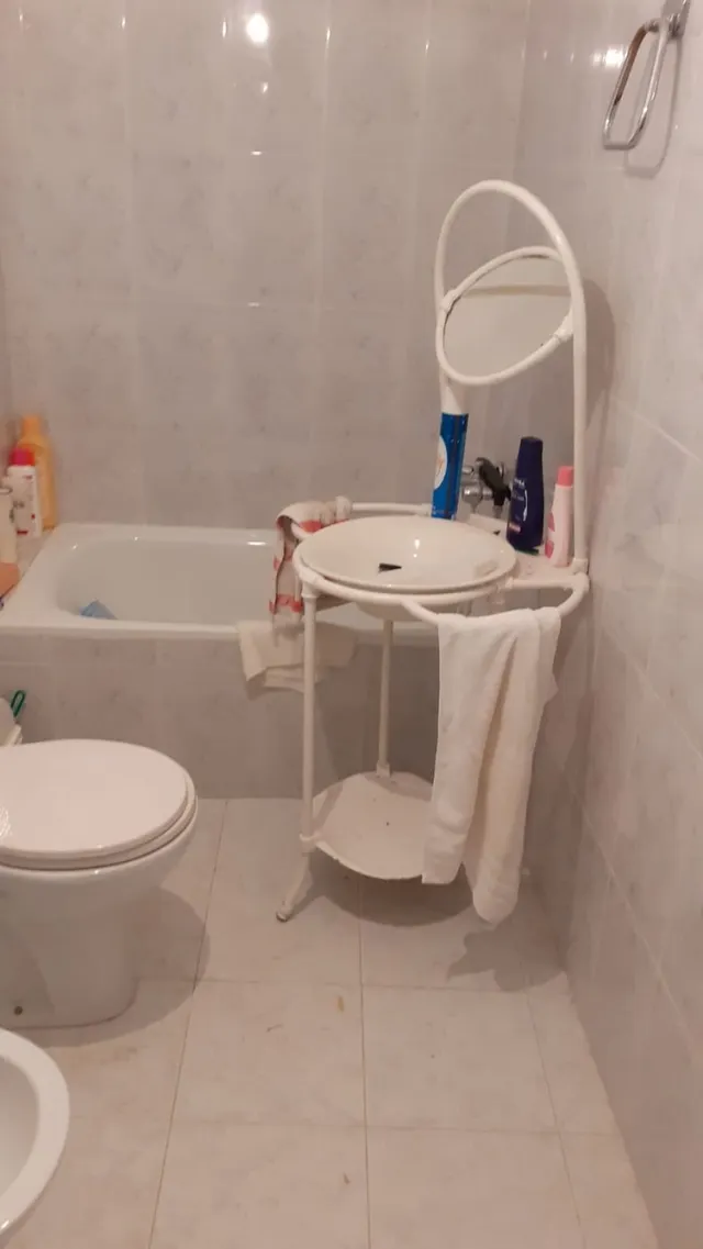 GRAN CASA FAMILIAR DE SIETE habitaciones EN SOMONTÍN, (ALMERÍA). — 12