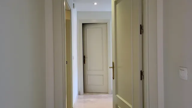 AQUILER LARGA TEMPORADA !!! Impresionante apartamento de 130 m2 en Nueva Andalucía – Zona El Rodeo — 38