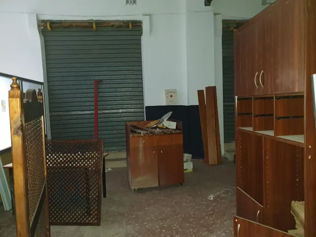 VENTA DE LOCAL — 4