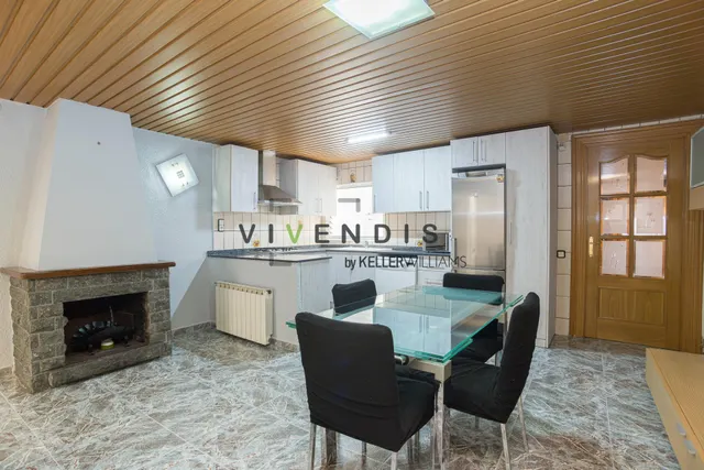 Casa con historia en el casco antiguo de Sant Andreu de la Barca — 8